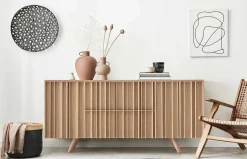 Aparador 351 con patas de madera de Mega Mobiliario