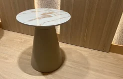 Mesa auxiliar Stum de Rodri Diseño