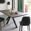 Mesa de comedor Cross II de Rivanova