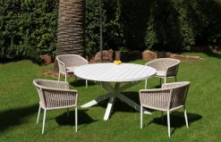 Mesa de comedor extensible de exterior Nerja de Arkimueble