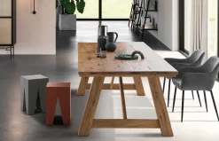 Mesa de comedor fija Castle de Devina Nais