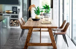 Mesa de comedor fija Castle de Devina Nais