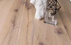 Mesa de comedor Master pata Line de Devina Nais