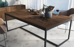 Mesa de comedor Qubic 2.0 modelo patas metálicas de Piñero y Cabrero