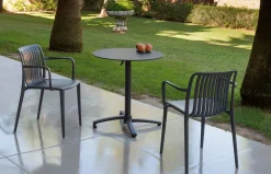 Silla de exterior Ondara de aluminio y polipropileno de Arkimueble
